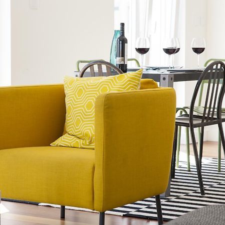 Joivy Joyful 2Br Apt With Terrace Nearby Sao Bento Palace Lisboa Eksteriør billede