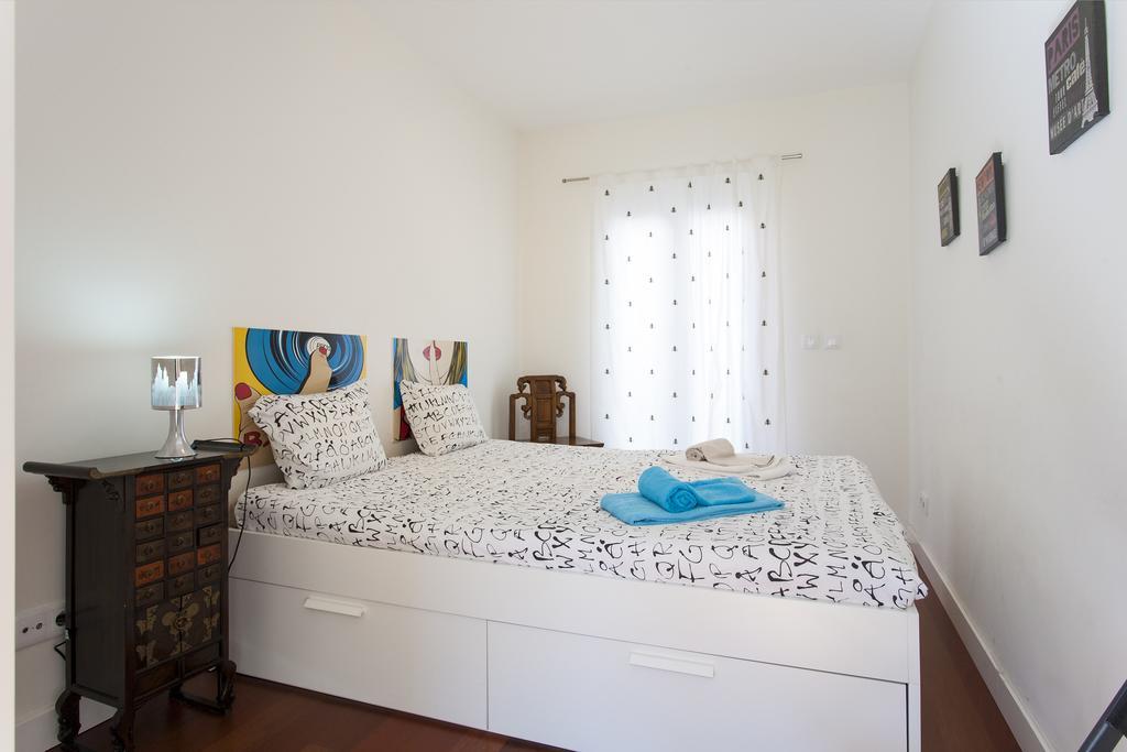 Joivy Joyful 2Br Apt With Terrace Nearby Sao Bento Palace Lisboa Eksteriør billede