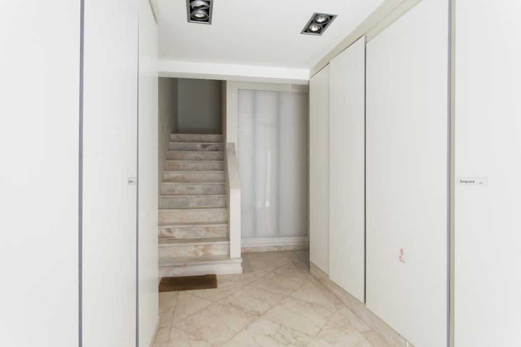 Joivy Joyful 2Br Apt With Terrace Nearby Sao Bento Palace Lisboa Værelse billede