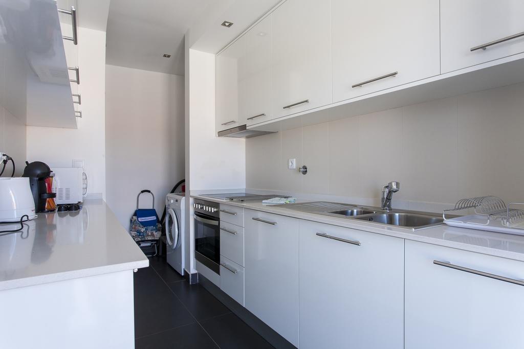 Joivy Joyful 2Br Apt With Terrace Nearby Sao Bento Palace Lisboa Eksteriør billede