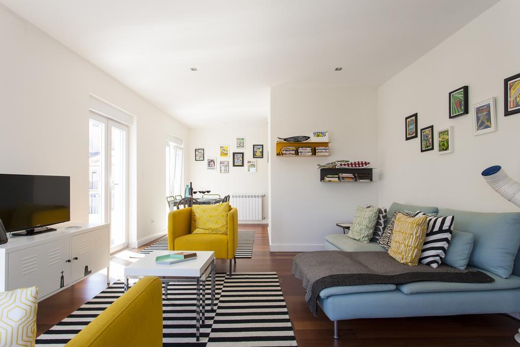 Joivy Joyful 2Br Apt With Terrace Nearby Sao Bento Palace Lisboa Eksteriør billede