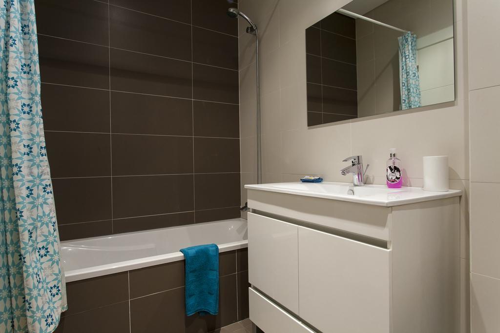 Joivy Joyful 2Br Apt With Terrace Nearby Sao Bento Palace Lisboa Eksteriør billede
